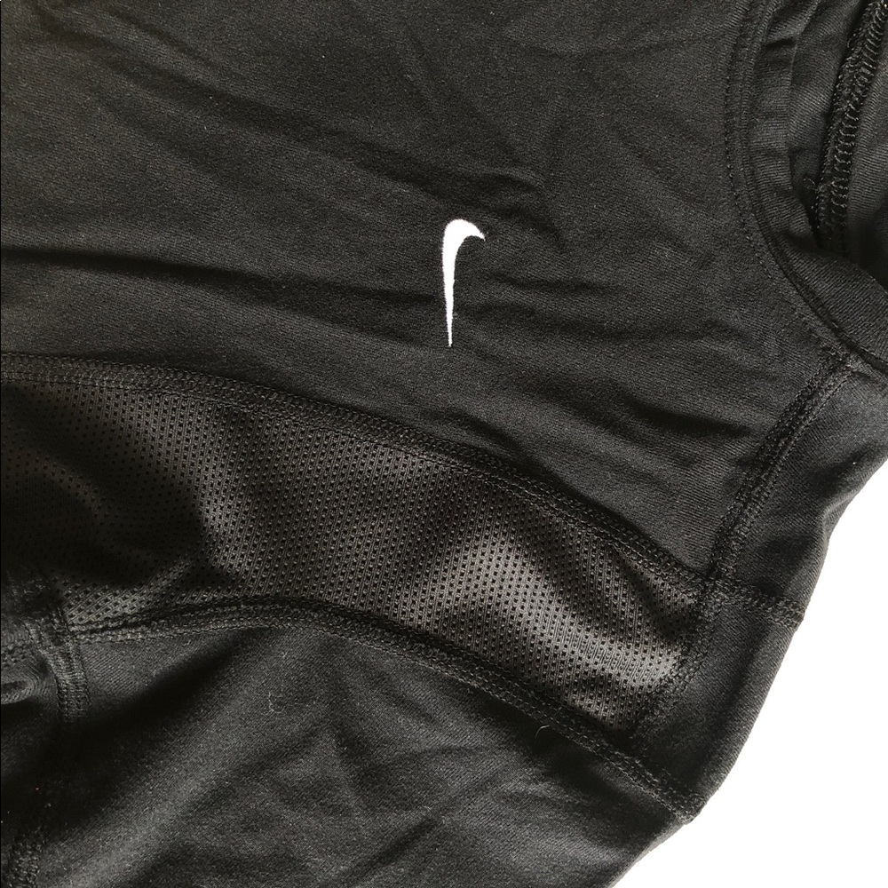 Nike athletic top - Picture 2 of 5